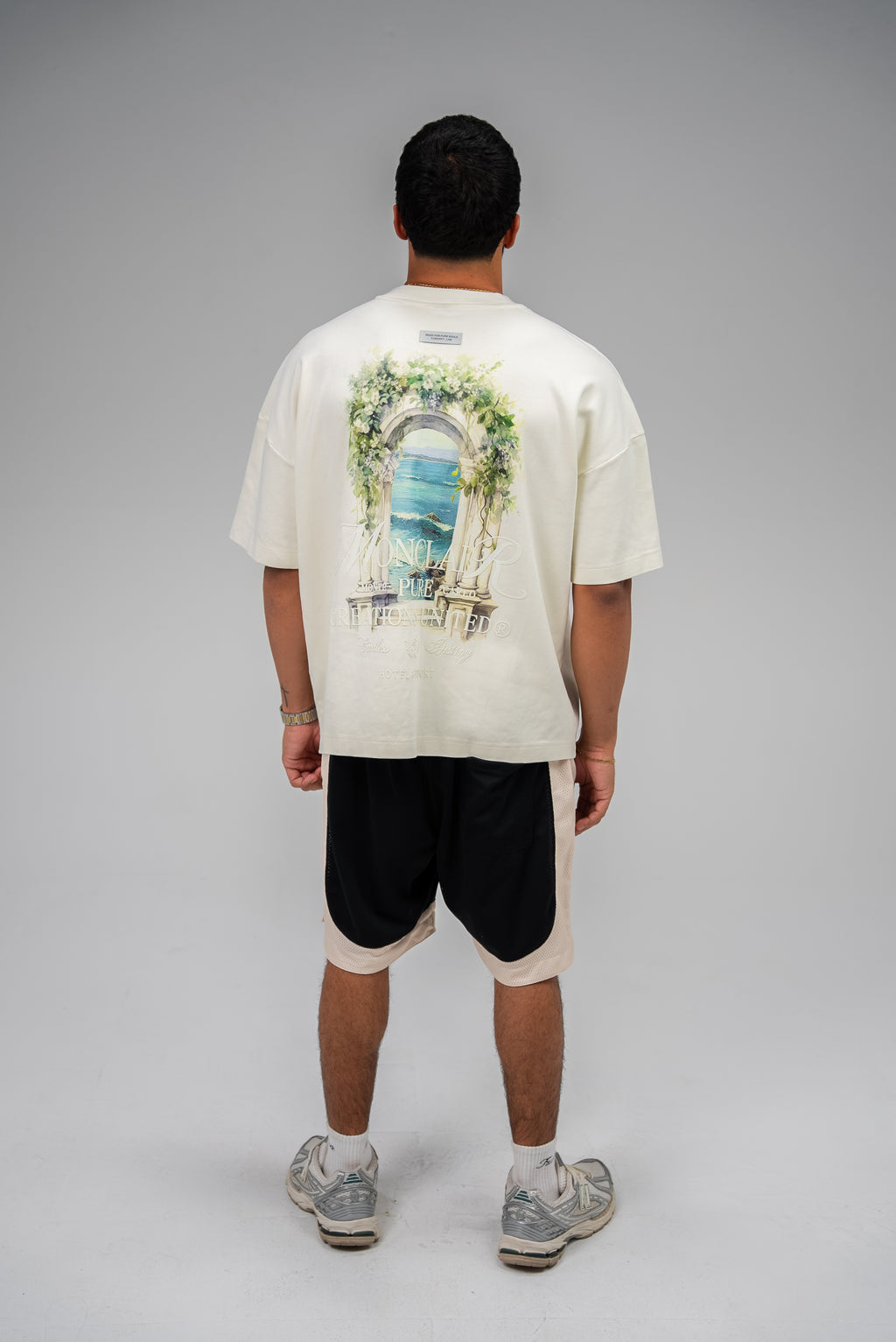 PURE Monclair Frame Tshirt