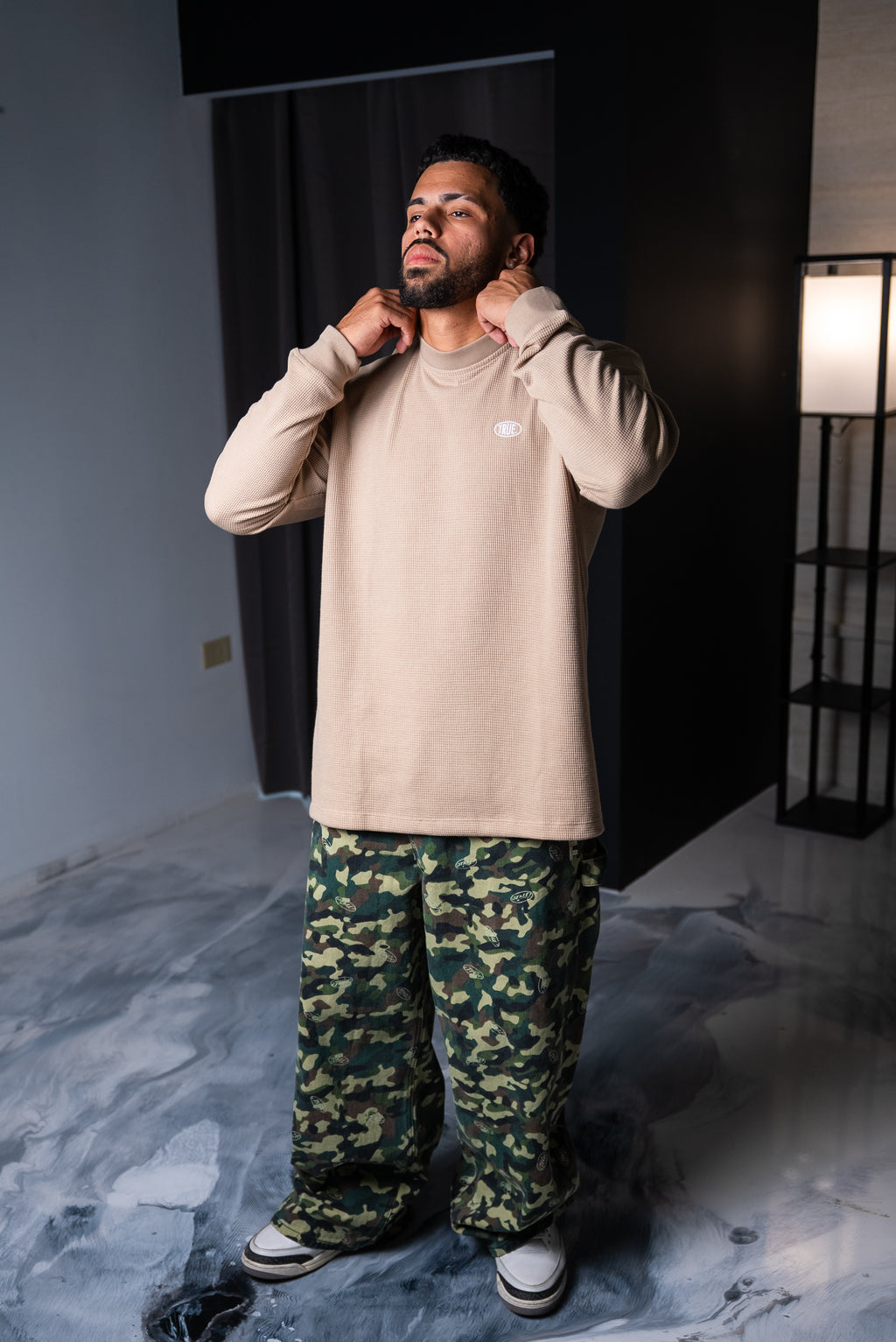 True Uniform Crewneck LS - Sand