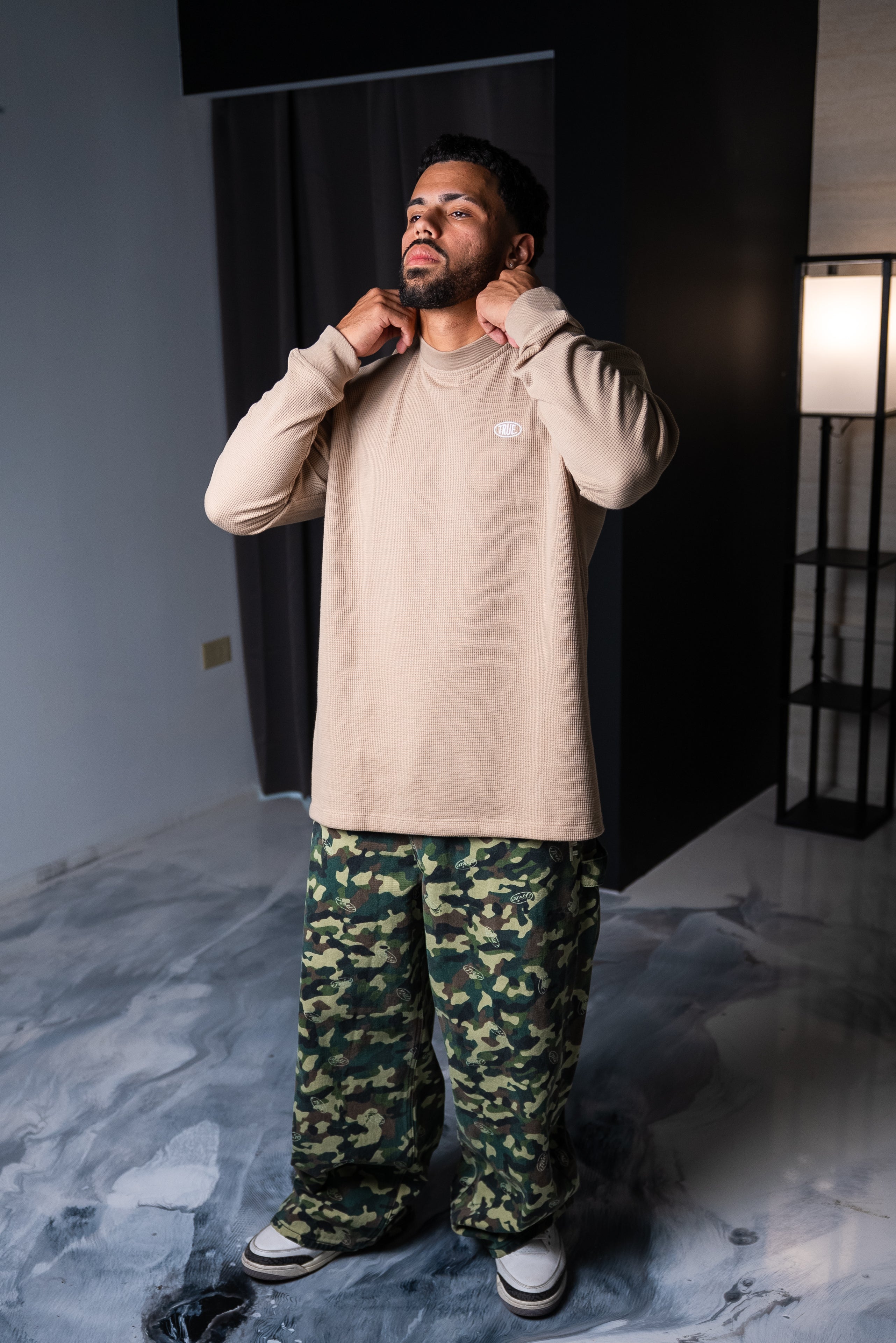 True Uniform Crewneck LS - Sand