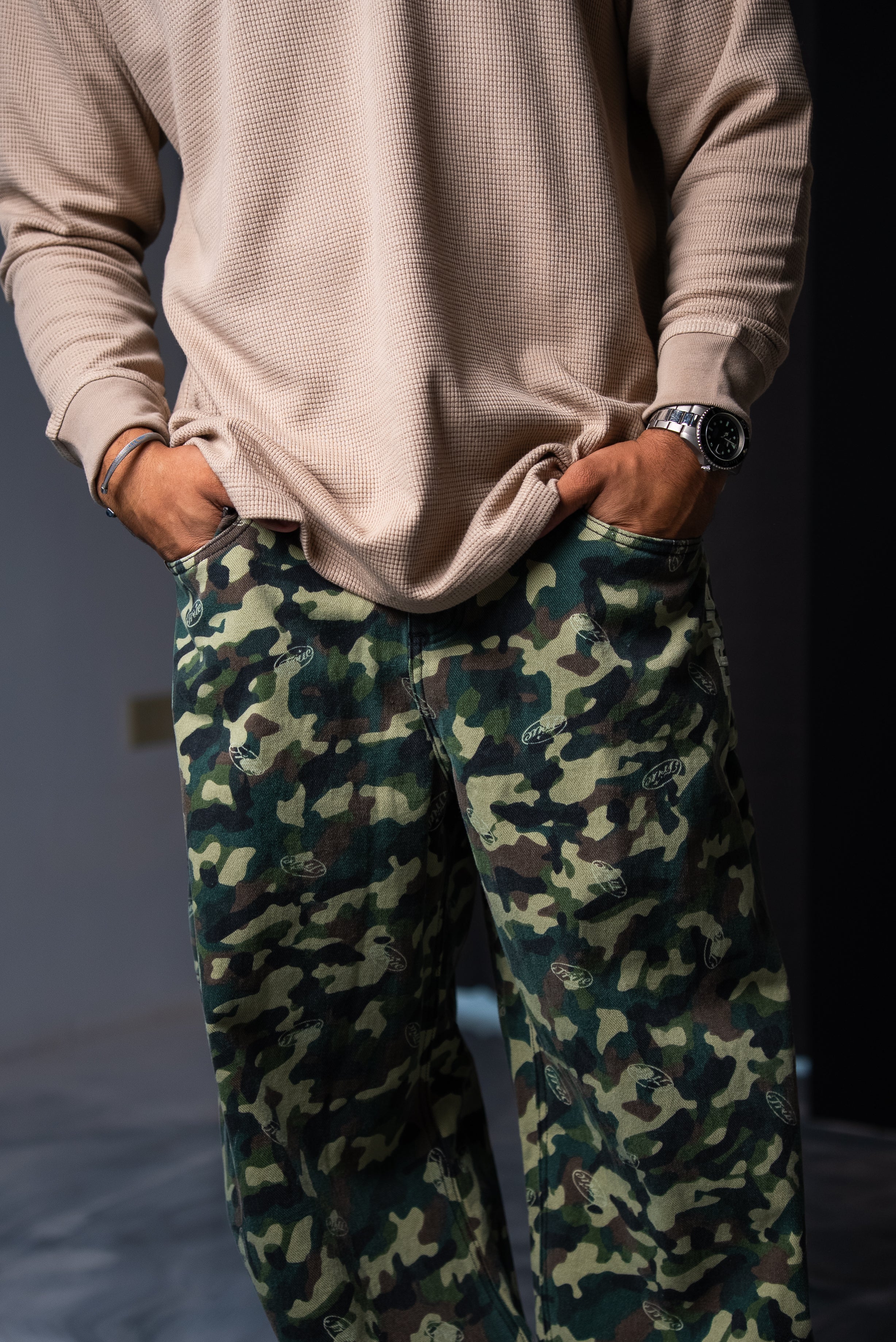 True Uniform Crewneck LS - Sand