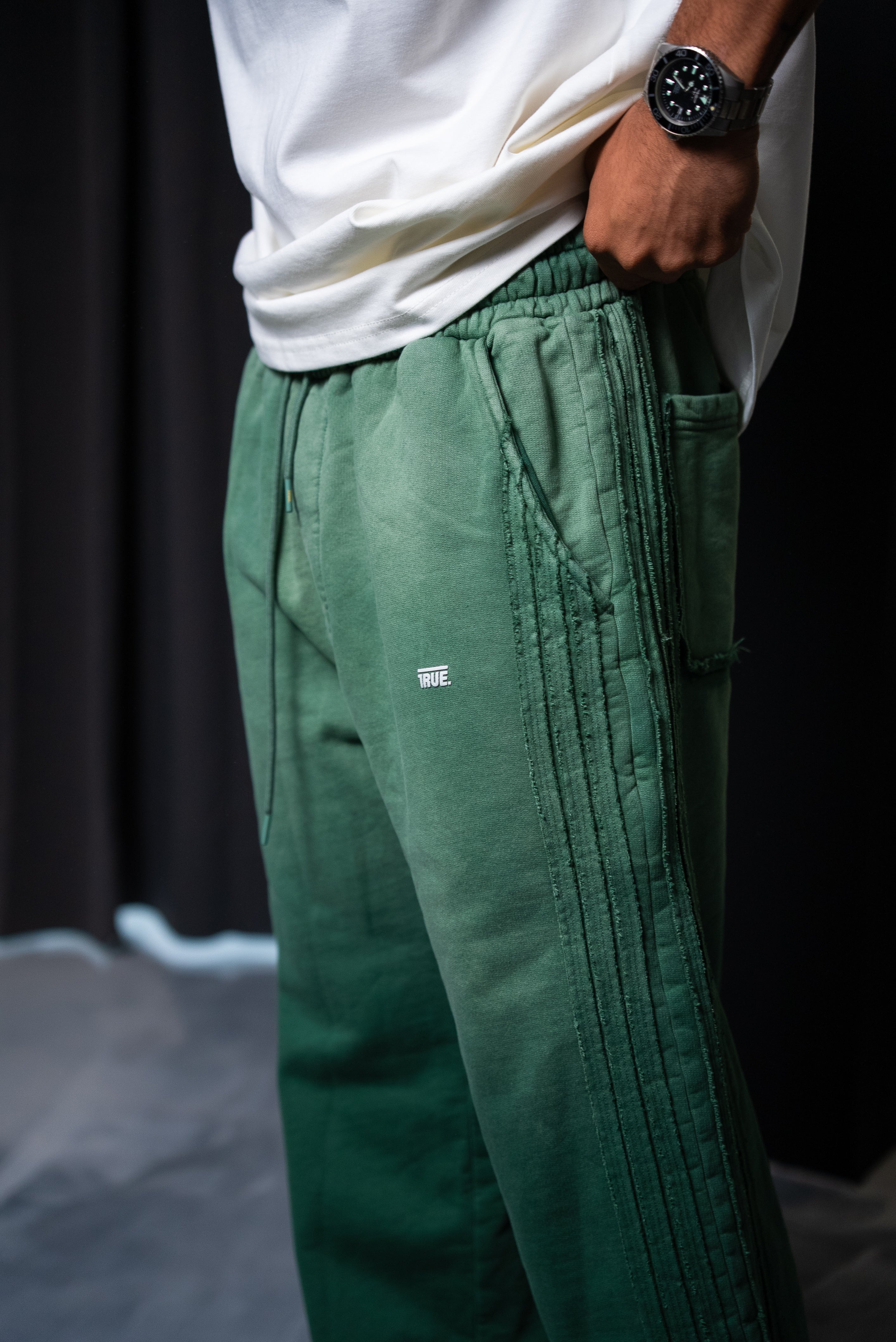TRUE One Pulse Sweatpants- Gradient Green