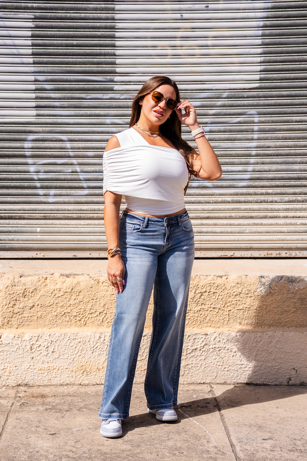 Low Rise Wide Leg Medium Wash Jean