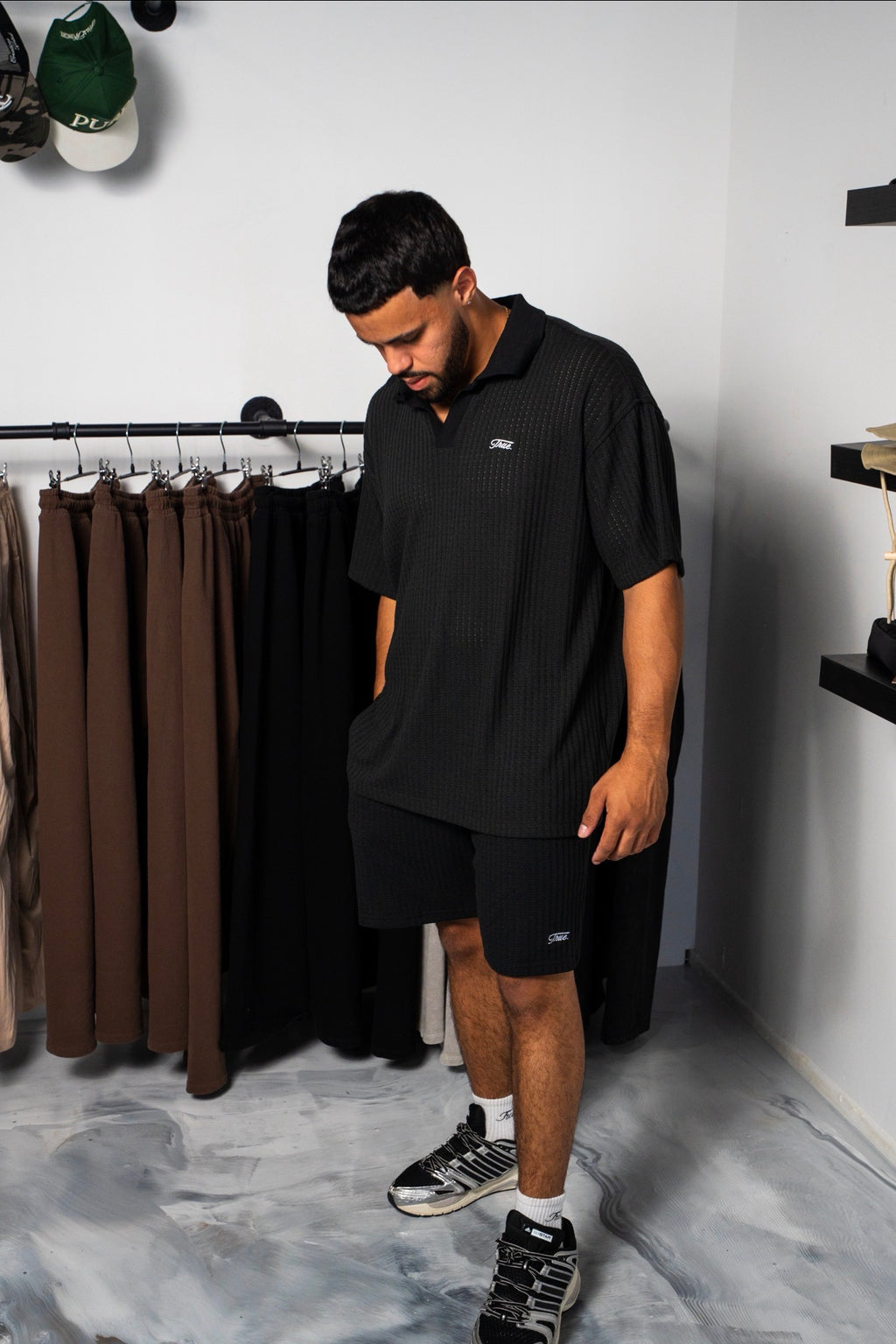 True Knitted Resort Bermuda - Black
