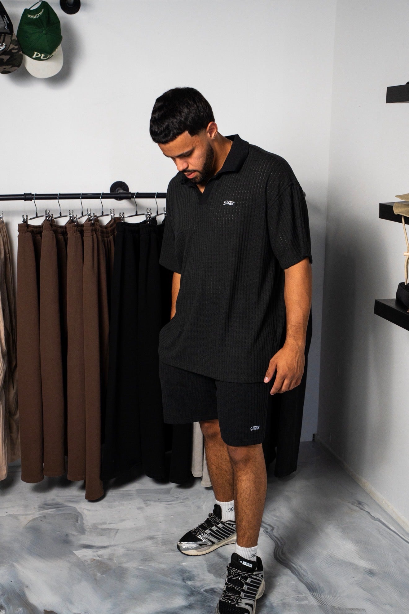 True Knitted Resort Bermuda - Black