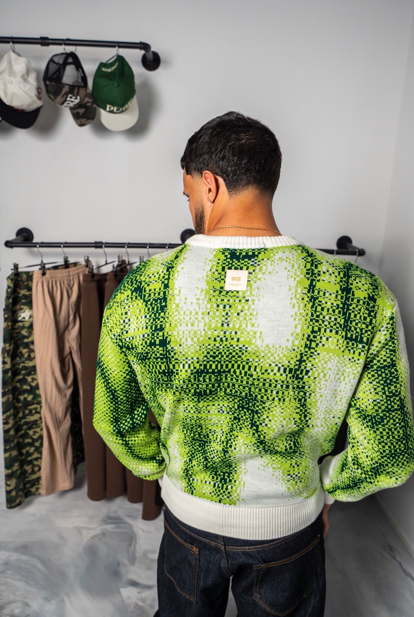 TRUE  Blurred Knit Pullover - Green