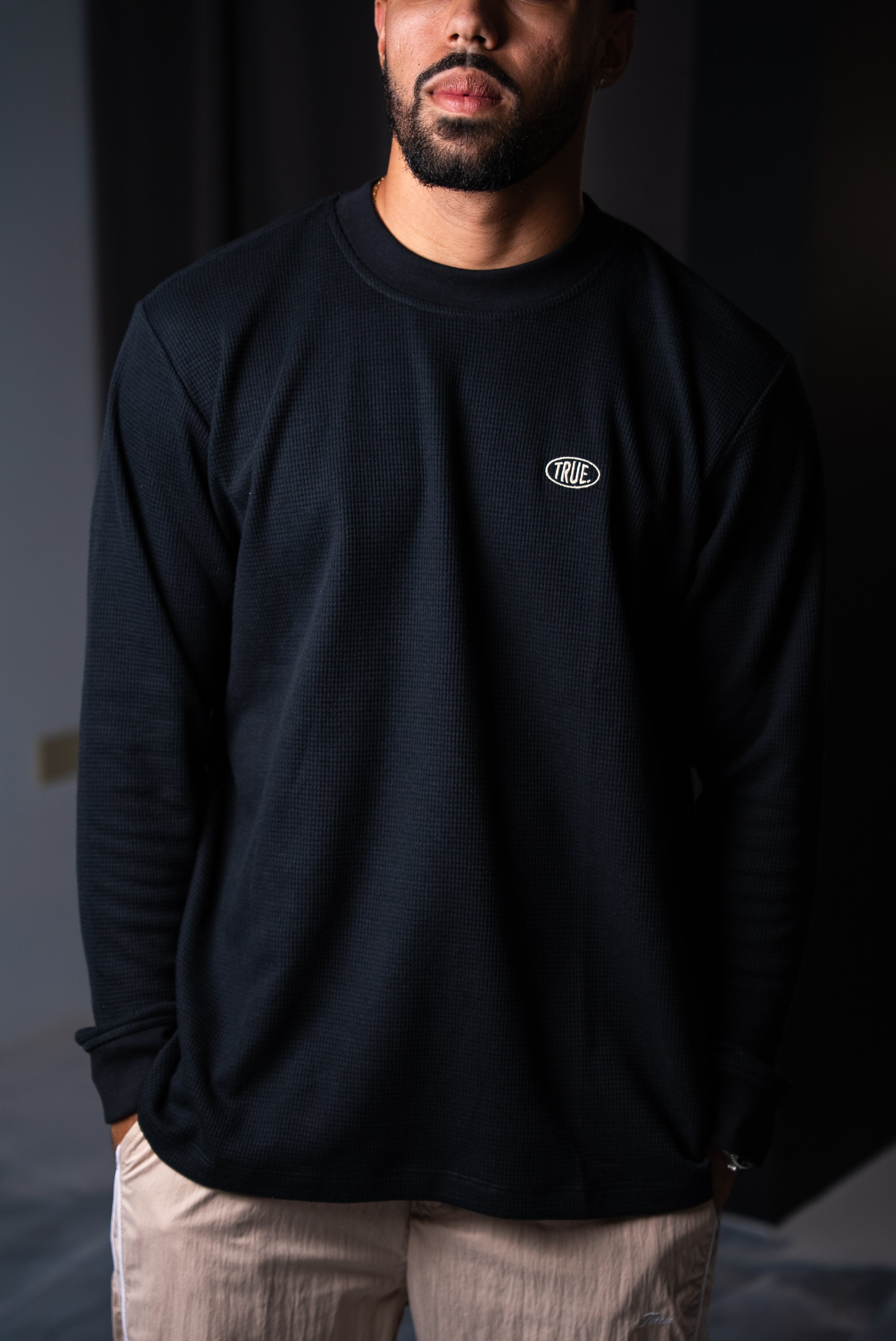 True Uniform Crewneck LS - Black