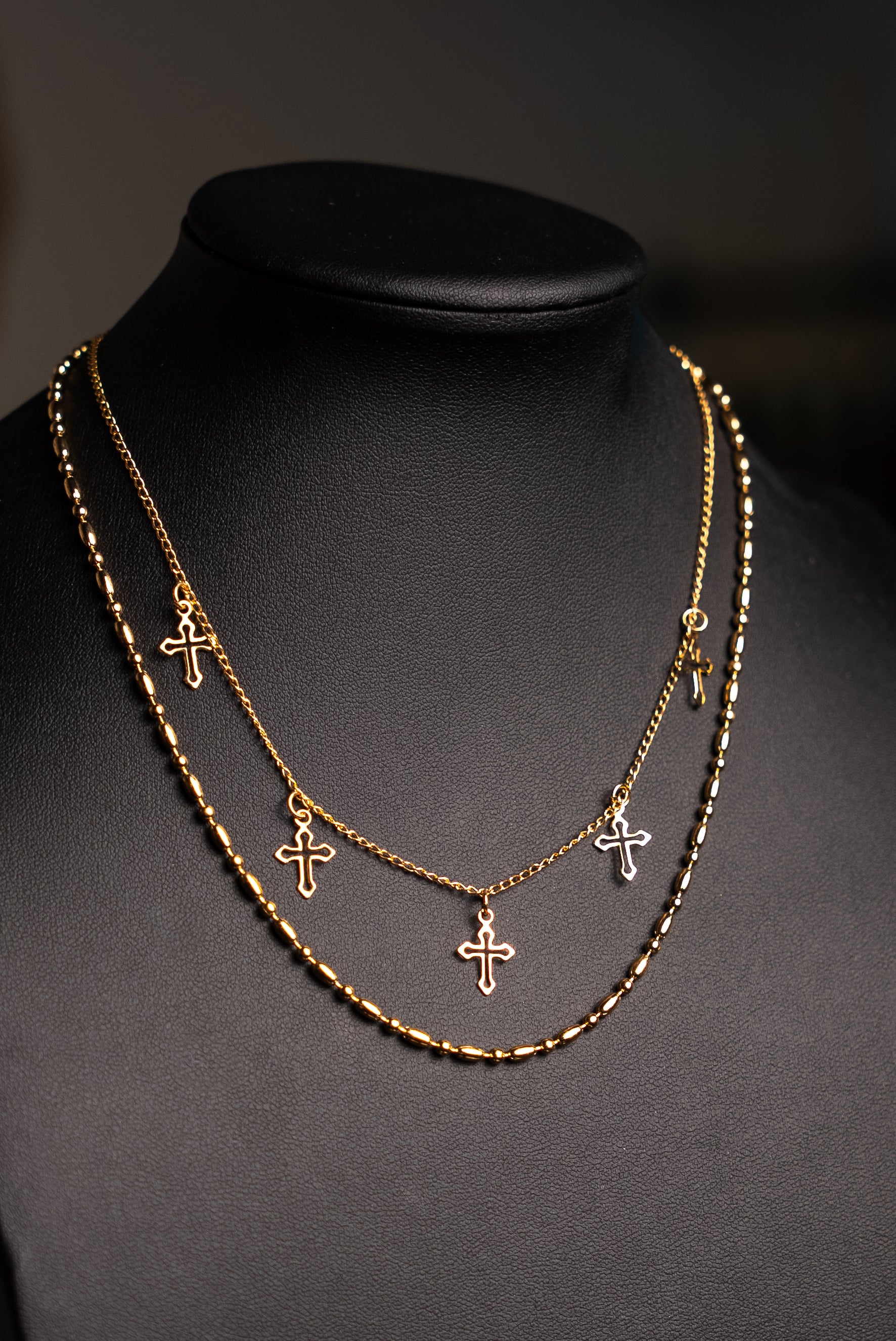 Cross Chocker