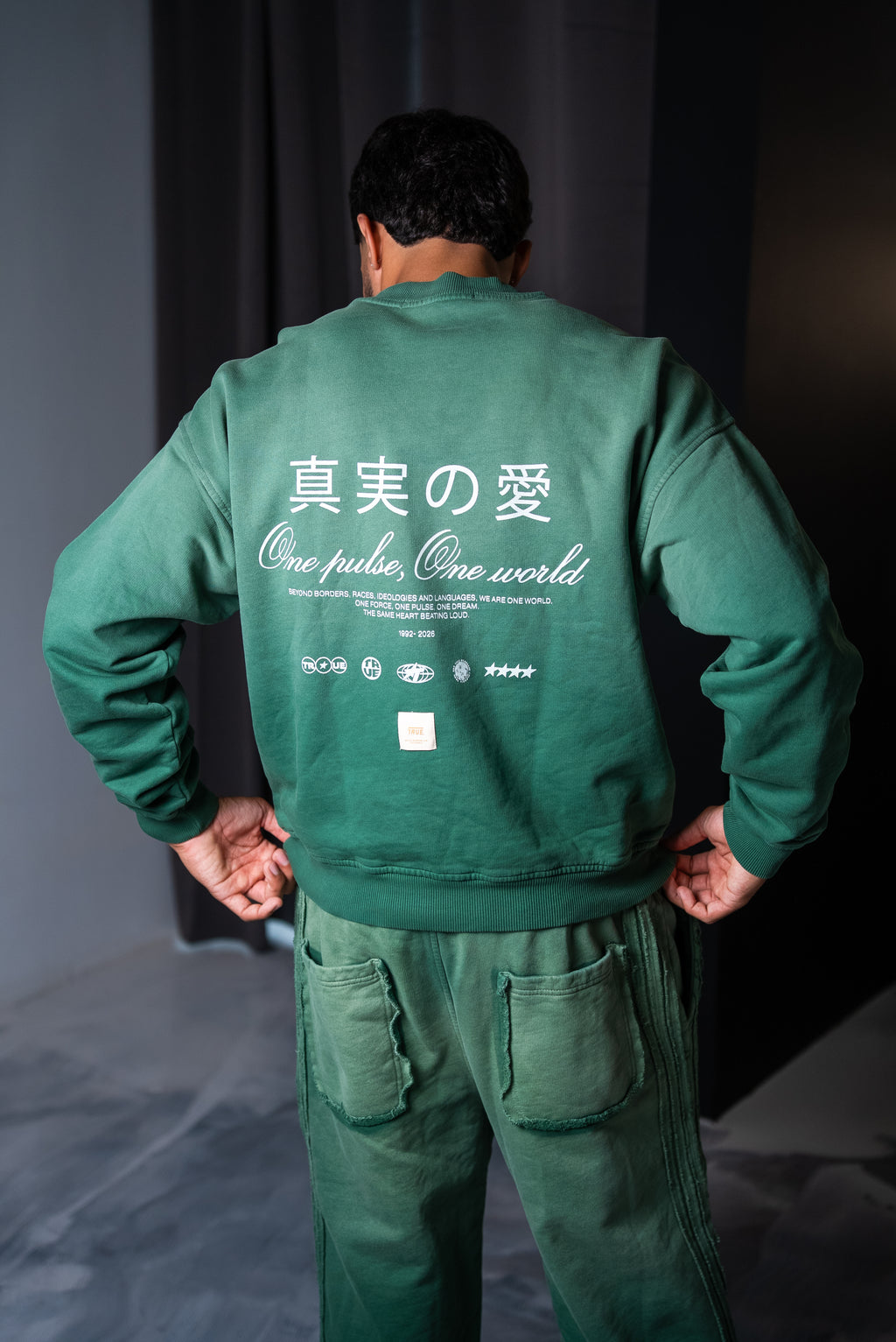 TRUE One Pulse Pullover- Gradient Green