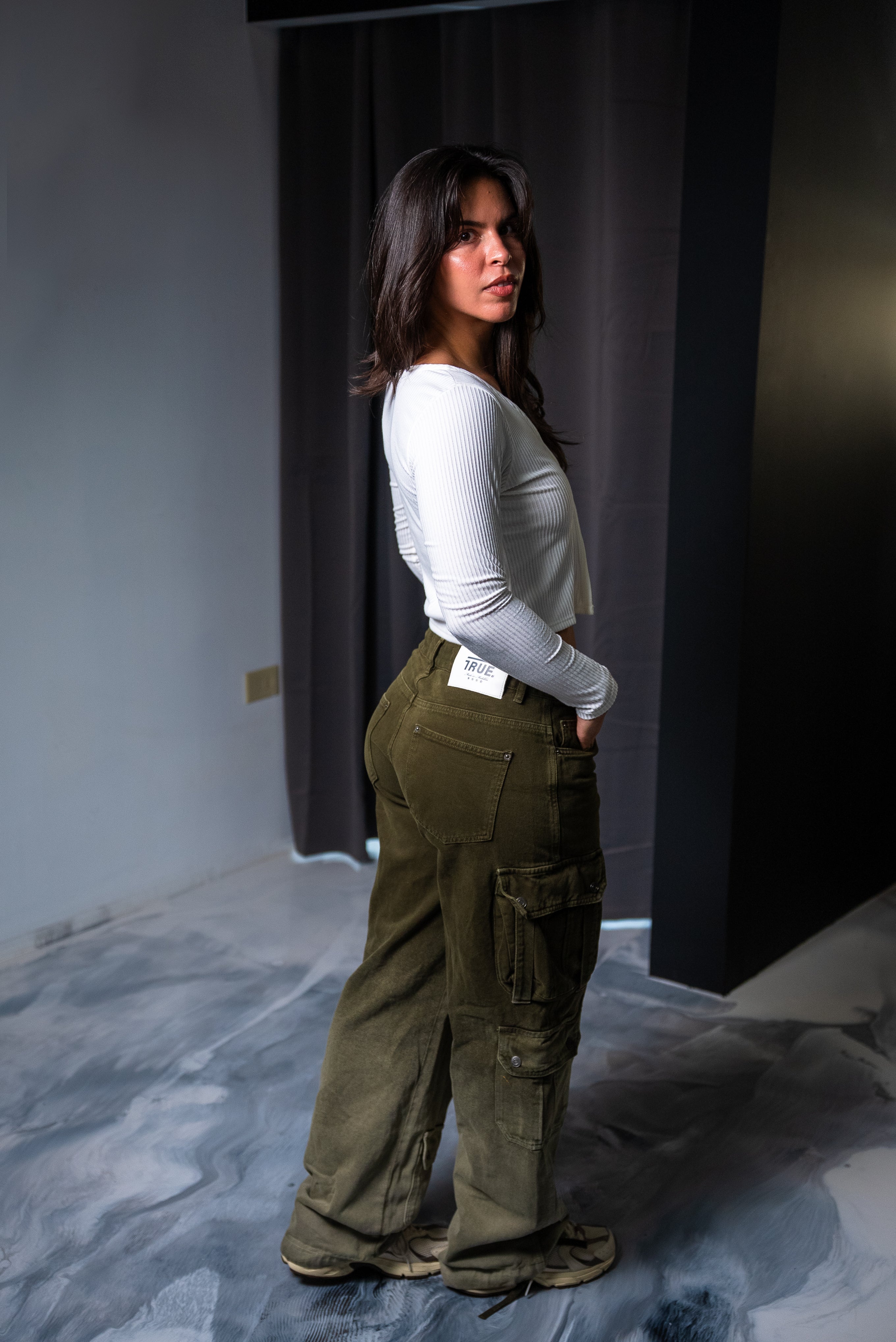 True Utility Pocket Cargo Pants- Ver