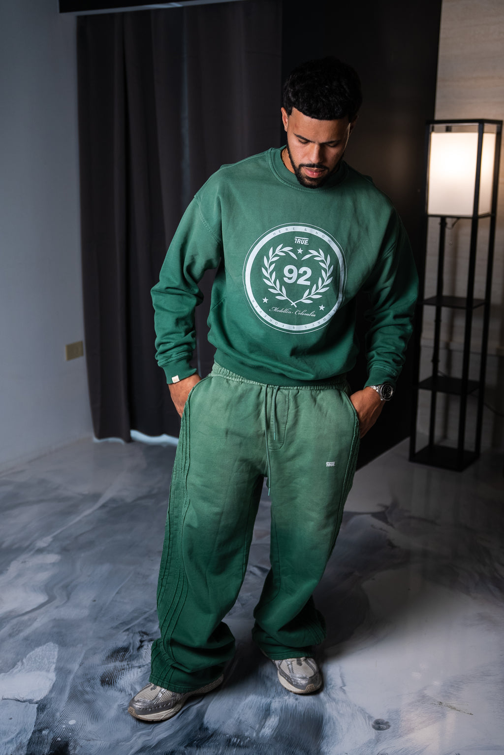 TRUE One Pulse Sweatpants- Gradient Green