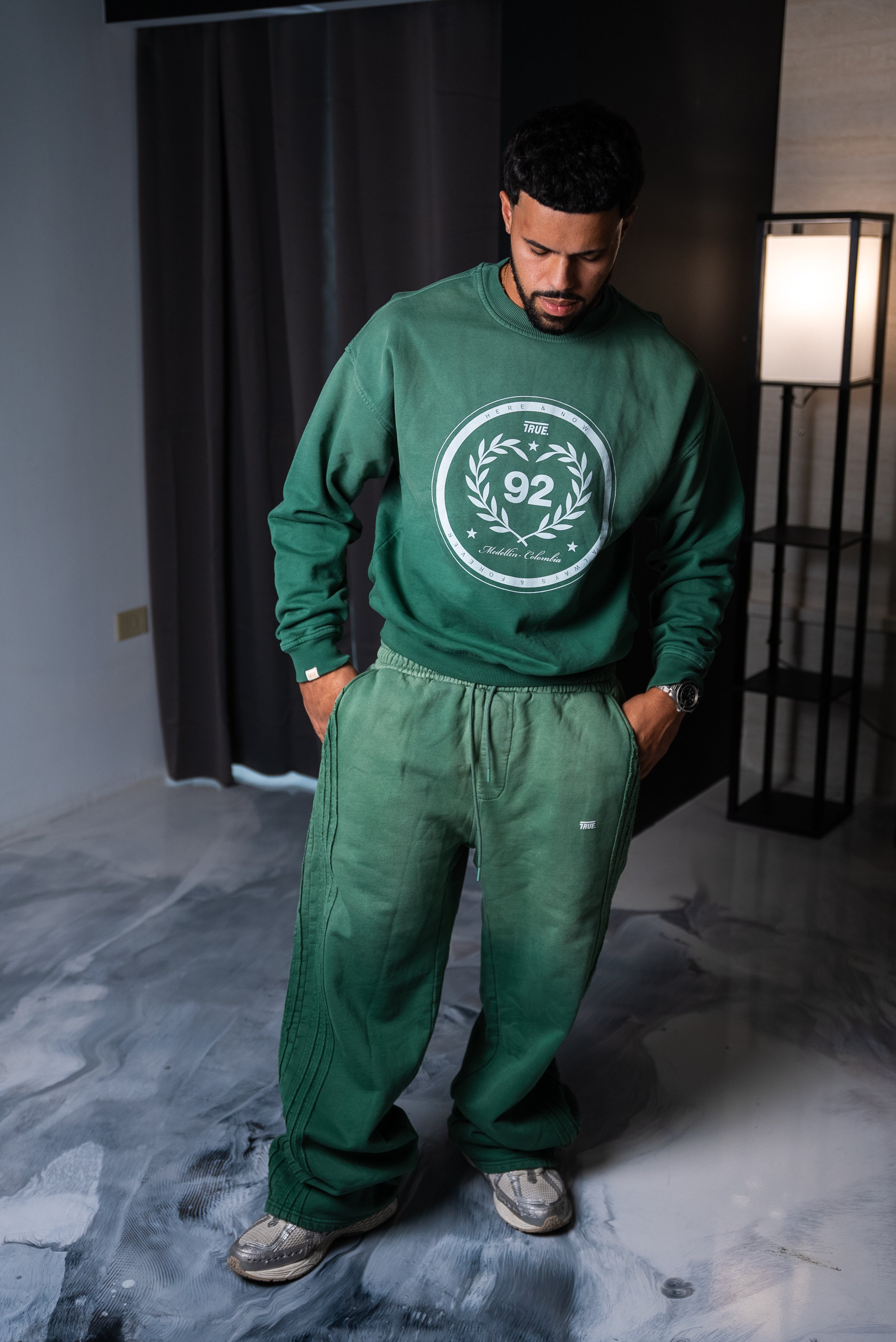 TRUE One Pulse Sweatpants- Gradient Green