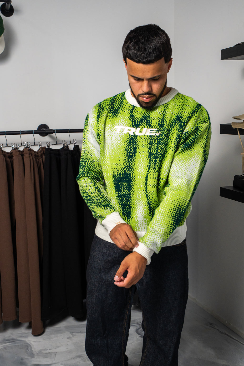 TRUE  Blurred Knit Pullover - Green