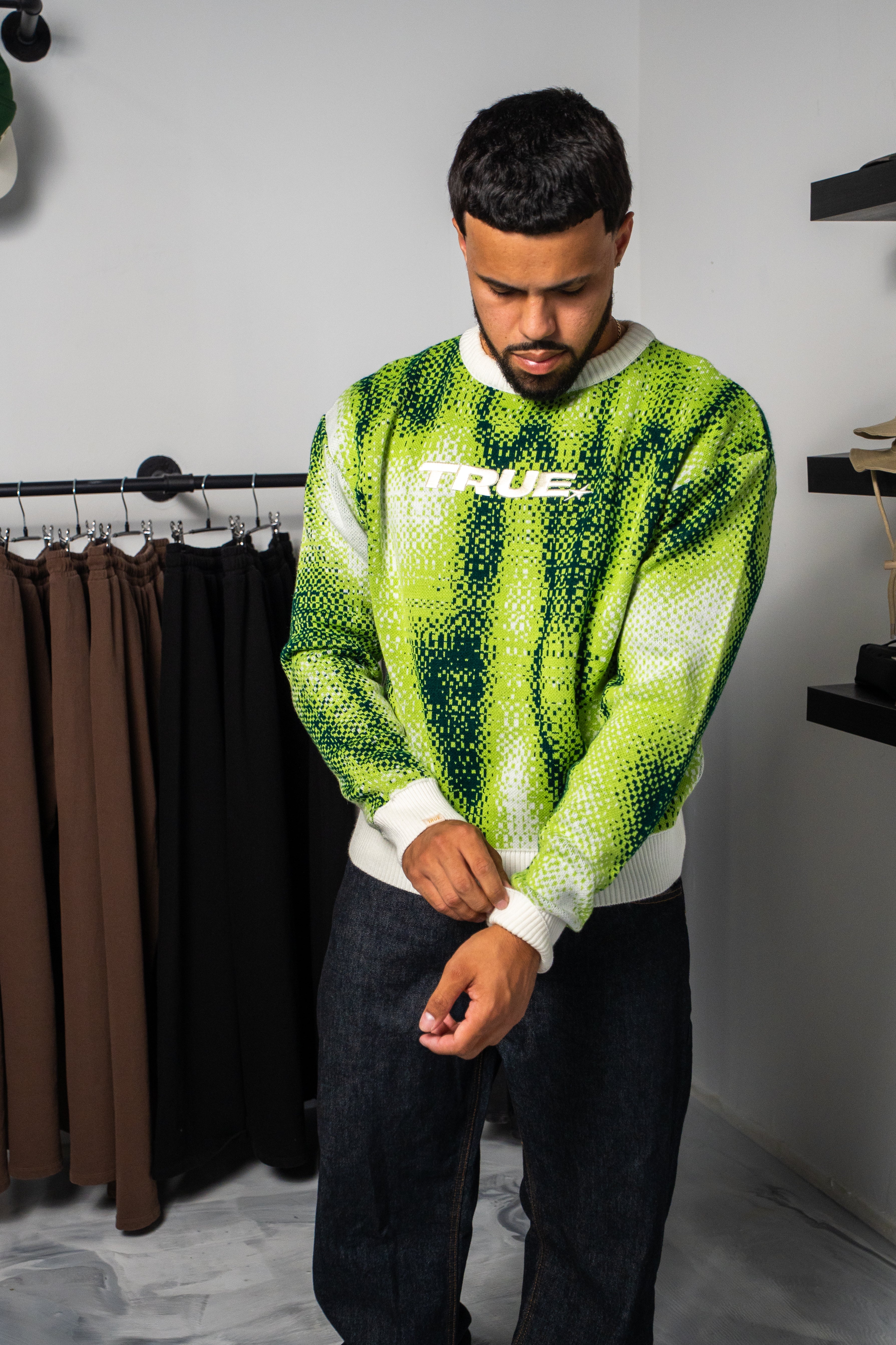 TRUE  Blurred Knit Pullover - Green